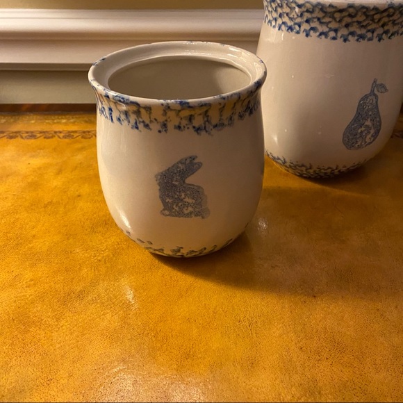 Set of 3 Vintage Tienshan Folk Craft Cottage Sponge Ware Ceramic Boho Jars - Picture 10 of 11